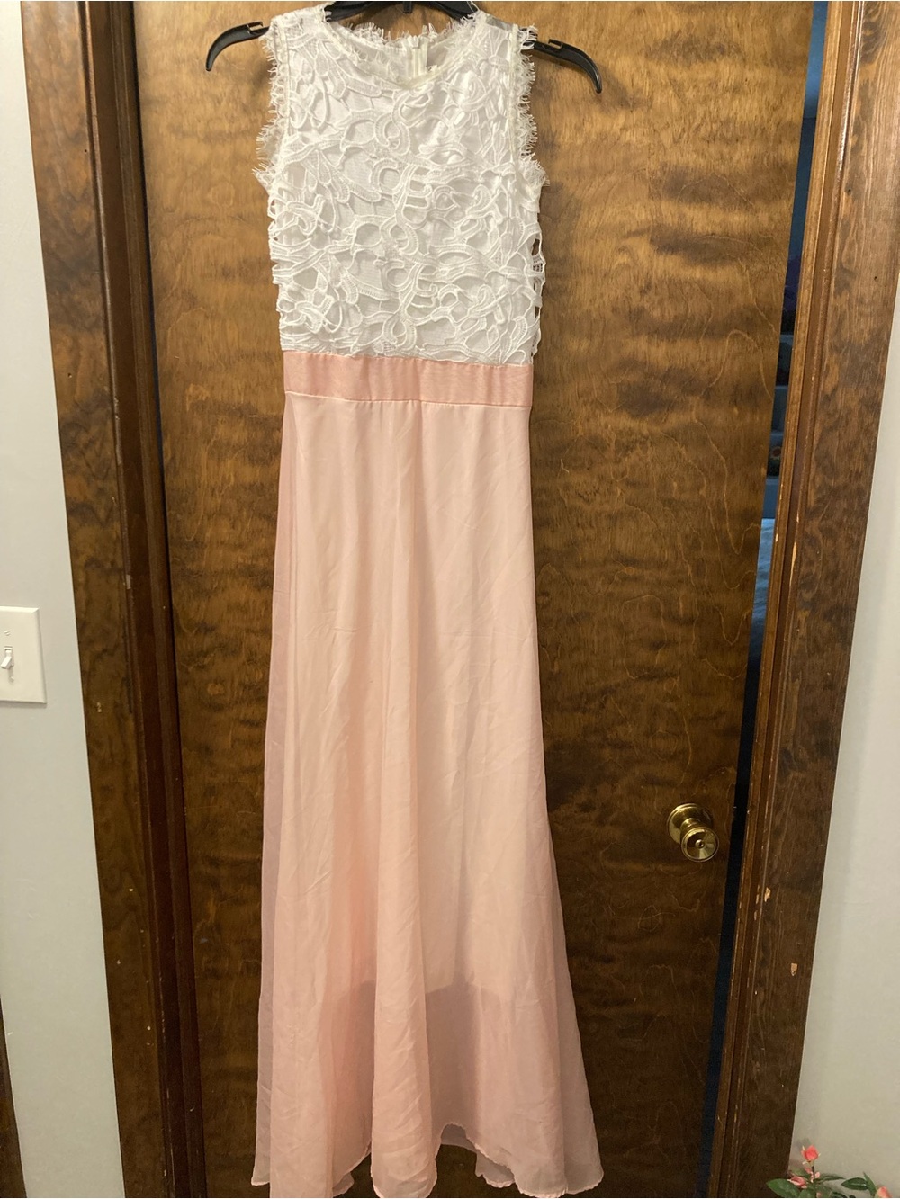 Sleeveless Maxi Dress with White Lace Bodice and Blush Pink Skirt